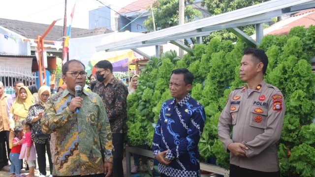 Dampingi Danny, Camat Tallo Perkenalkan Potensi Longwis Taegu