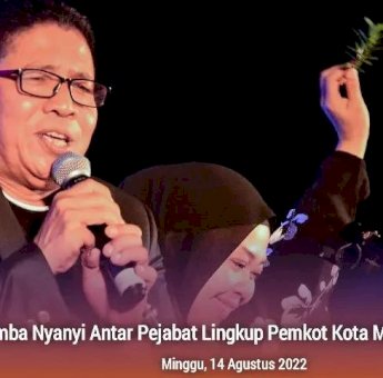 Ikuti Porseni Camat Arman dan Istri Duet Bernyanyi