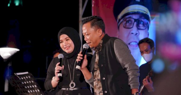 Camat Tallo Tampil Pukau Penonton Lomba Nyanyi OPD