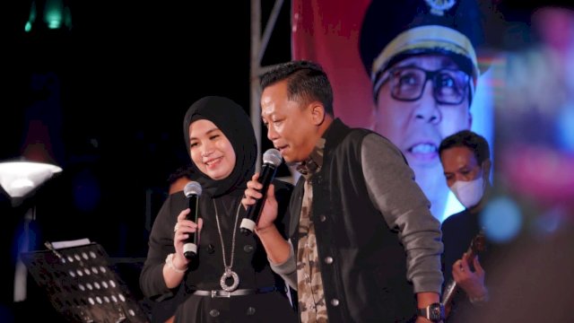 Camat Tallo Tampil Pukau Penonton Lomba Nyanyi OPD