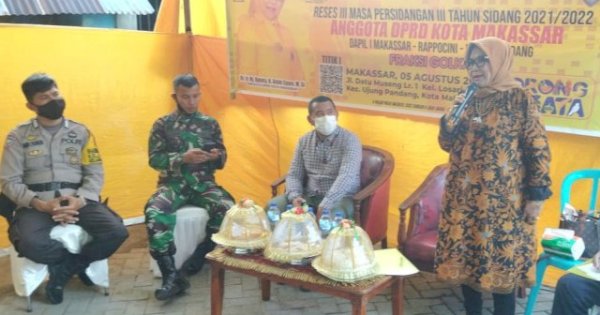 Gelar Reses, Apiaty K Amin Syam Terima Aspirasi Warga Losari Terkait Drainase Buruk