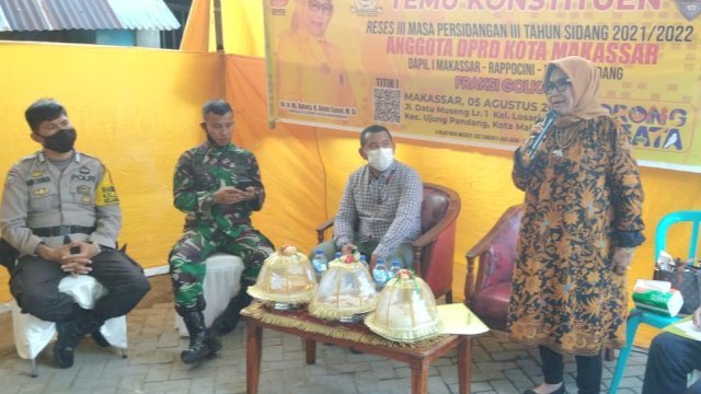 Gelar Reses, Apiaty K Amin Syam Terima Aspirasi Warga Losari Terkait Drainase Buruk