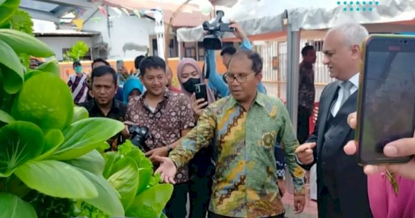 Kepala DKP Makassar Dampingi Danny Pomanto Kenalkan Lorong Wisata ke Tamu Asing
