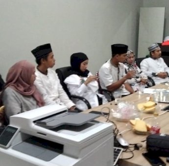 Jelang Pemberangkatan, FPTI Makassar dan Atlet Gelar Doa Bersama Sambut Porprov 2022