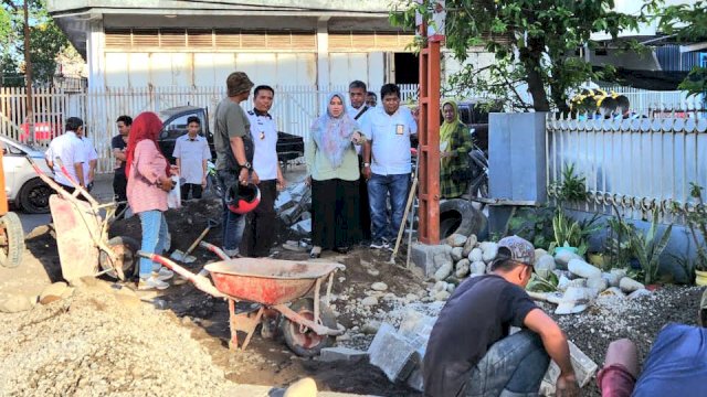 Legislator Makassar Fatma Wahyuddin Kundapil II, Pastikan Pengerjaan Infrastruktur Jalan dan Drainase Berjalan