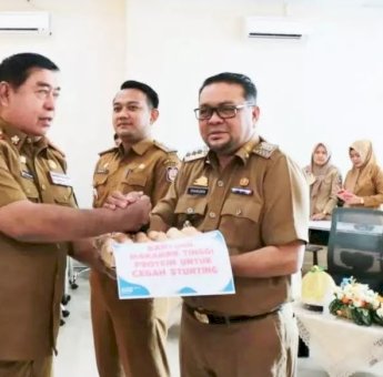 Cegah Stunting, Camat Rappocini Terima Bantuan Makanan Tinggi Protein