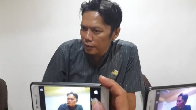 Sukseskan Program Ojol Day, Kasubag Humas DPRD Makassar Gunakan Jasa Ojol Beraktivitas