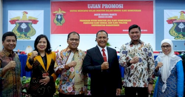 Danny Pomanto Hadiri Ujian Promosi Doktor Letjen TNI (Purn) Agus Surya Bakti