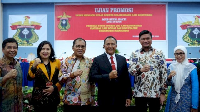 Danny Pomanto Hadiri Ujian Promosi Doktor Letjen TNI (Purn) Agus Surya Bakti