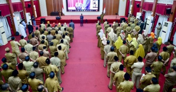 Gubernur Sulsel Andi Sudirman Sulaiman Lantik 207 Kepala Sekolah