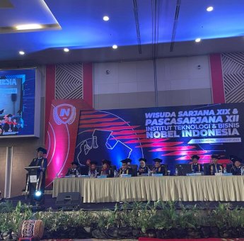 Cetak 231 Wisudawan, Nobel Wajibkan Mahasiswa Miliki NIB Sebelum Lulus