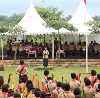 Fatmawati Rusdi Bakar Semangat Peserta Lomba Tingkat III Pramuka Penggalang Kota Makassar