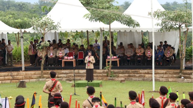 Fatmawati Rusdi Bakar Semangat Peserta Lomba Tingkat III Pramuka Penggalang Kota Makassar