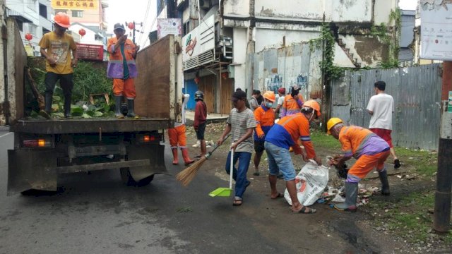 Antusias Warga Kecamatan Wajo Sambut Festival Jappa Jokka Cap Go Meh 2023 dengan Kerja Bakti