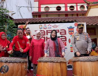 Fatmawati Rusdi Lepas Peserta Karnaval Budaya Cap Go Meh 2023, Bukti Kebersamaan Multietnis di Makassar