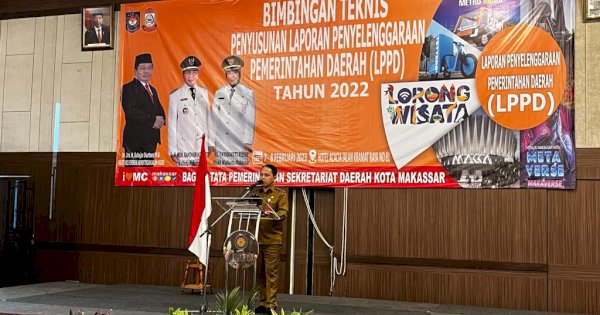 Direktur EKPKD Kemendagri Beri Pengarahan Peserta Bimtek Penyusunan LPPD 2022 Pemkot Makassar