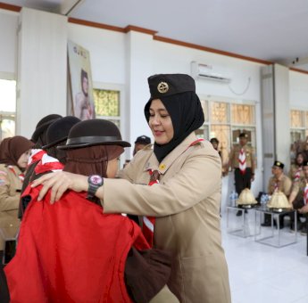 Fatmawati Rusdi Lepas Kontingen Sulsel Kemah Ukhuwah Nasional V di Cibubur Jakarta Timur