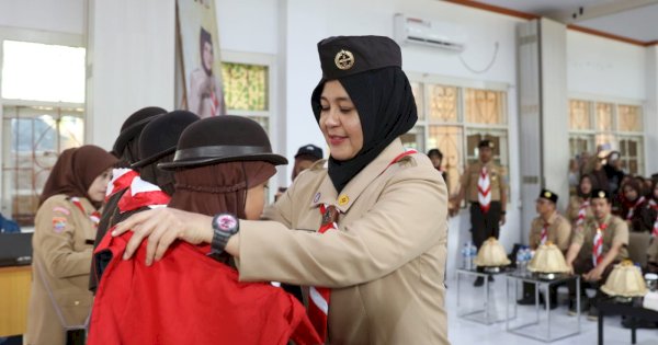 Fatmawati Rusdi Lepas Kontingen Sulsel Kemah Ukhuwah Nasional V di Cibubur Jakarta Timur