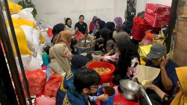 Dinsos Makassar Siapkan Seribu Paket Makanan Siap Saji Untuk Pengungsi Banjir