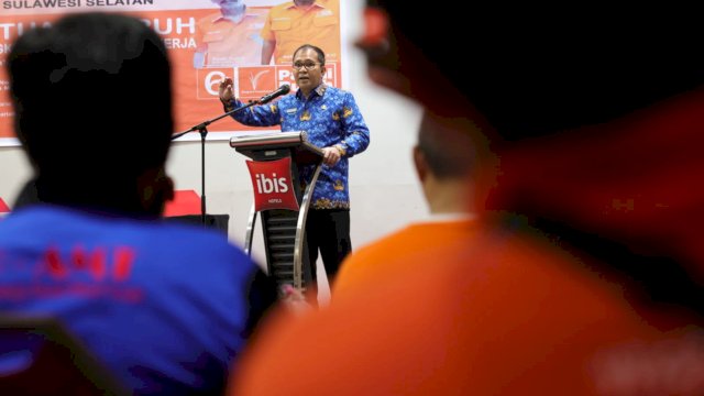 Wali Kota Makassar Moh Ramdhan Pomanto menghadiri Konsolidasi Persatuan Buruh Indonesia Sulsel dengan tema Persatuan Buruh untuk Kebangkitan Politik Klas Pekerja di Hotel IBIS, Jumat (17/2).