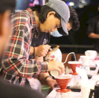 Faiz Mubaraq, Putra Makassar Raih Juara II Ajang Fun Battle Brew Competition di Jakarta