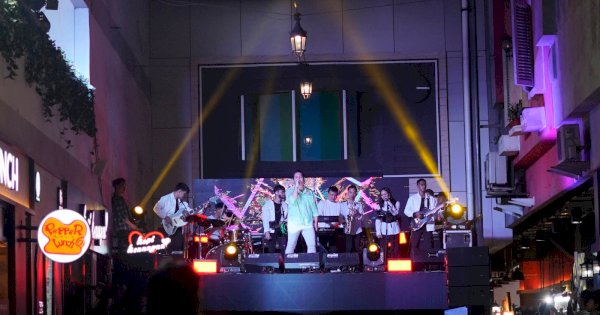Live From the Arcade MaRI Suguhkan Penampilan Spesial Penyanyi Donnie Sibarani