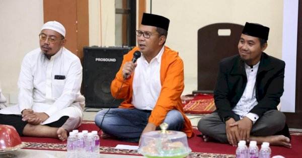 Silaturahmi di Pondok Pesantren Ibnu Qayyim Bone, Danny Pomanto Gaungkan Program Jagai Anakta