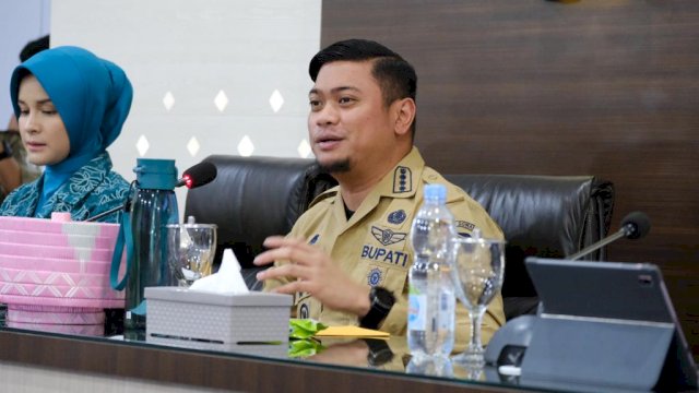 Bupati Gowa Adnan Purichta Ichsan 