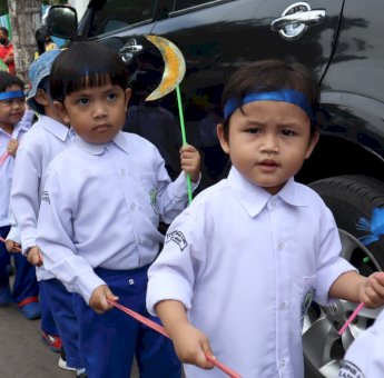 Sambut Ramadan 1444 H, TK IT Al-Fatih Pawai Keliling