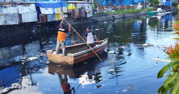 Dinas PU Makassar Tindaklanjuti Intruksi Wali Kota, Bersihkan Kanal Jongaya Jaga Estetika Kota