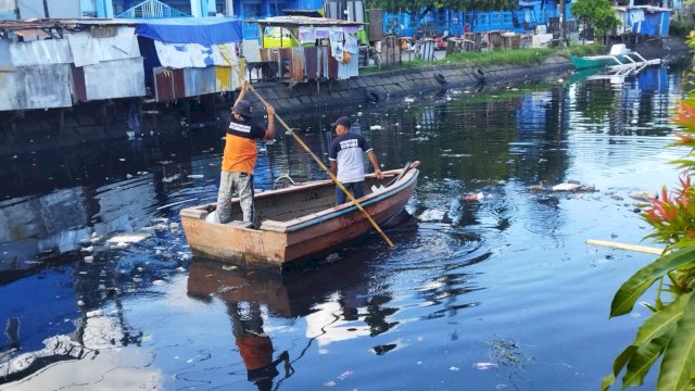Dinas PU Makassar Tindaklanjuti Intruksi Wali Kota, Bersihkan Kanal Jongaya Jaga Estetika Kota