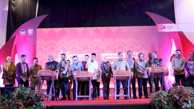 Launching Indonesia City Expo ke-XIX dan Rakor Rakernas Apeksi ke-XVI, di Hotel Claro, Selasa (28/3).