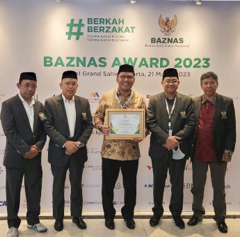 Wali Kota Makassar Danny Pomanto Kembali Raih Penghargaan Baznas Award 2023