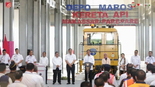 Dampingi Presiden Jokowi di Maros, Begini Harapan Danny Pomanto Soal KA di Makassar