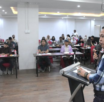 Hasanuddin Leo Nilai Program Revolusi Pendidikan Makassar Tepat Sasaran