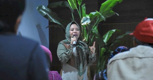 Momen Ramadan, Nunung Dasniar Ingatkan Warga Bayar Zakat saat Gelar Sosper