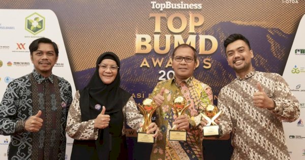 Wali Kota Makassar Danny Pomanto Raih Penghargaan Top Pembina BUMD 2023
