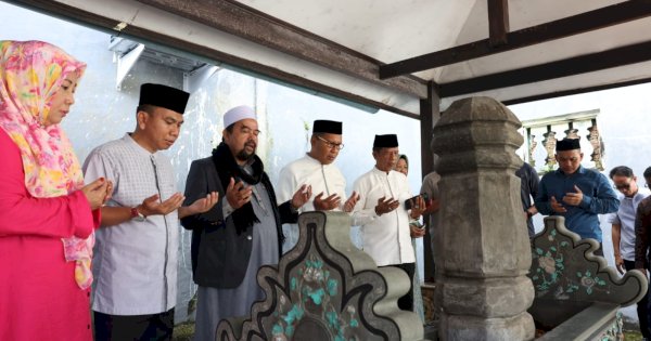 Danny Pomanto Hadiri Halal Bi Halal KKDB Kota Makassar, Sempatkan Nyekar ke Makam Raja Barru