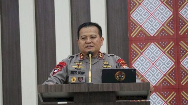 Kapolda Sulsel Irjen Pol Setyo Boedi Moempoemi Harso 