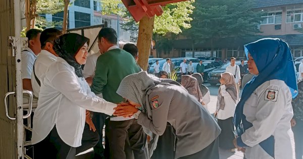 Hari Pertama Masuk Kantor, Kadis PU Cek Kehadiran Pegawai Pastikan Tak Ada Tambah Libur