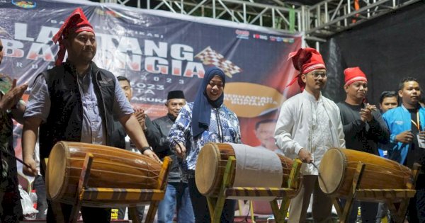 Sempat Di Guyur Hujan, Puluhan Peserta Lantang Bangngia Run Race Tetap Antusias