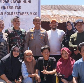 Andi Pangeran Dampingi Kapolrest dan Dandim Bedah Rumah