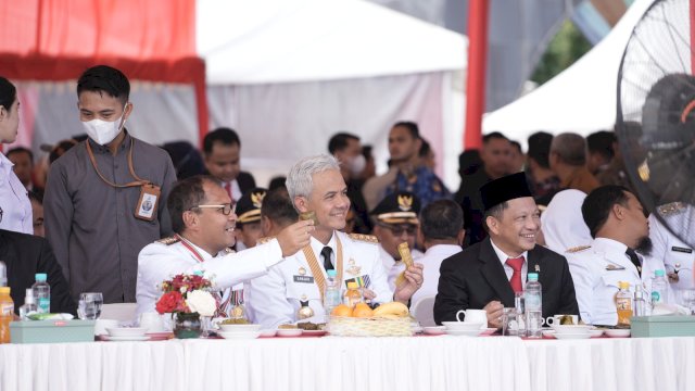 Hari OTDA ke-XXVII, Danny Pomanto Jamu Kepala Daerah Hidangan Coto Makassar