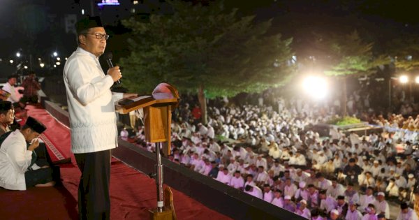 Danny Pomanto: Salat Subuh Berjamaah dan Semangat Berzakat Memperkuat Umat