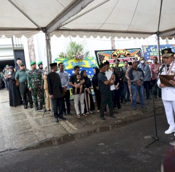 Danny Pomanto Pimpin Pelepasan dan Persemayaman Almarhum Rapsel Ali Secara Militer