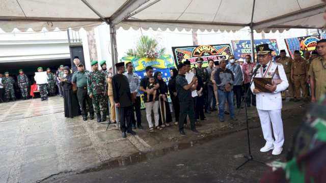 Danny Pomanto Pimpin Pelepasan dan Persemayaman Almarhum Rapsel Ali Secara Militer