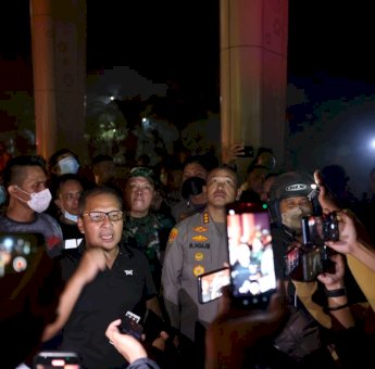 Sigap, Wali Kota Danny Pomanto Respon Cepat Musibah Kebakaran TSM Makassar