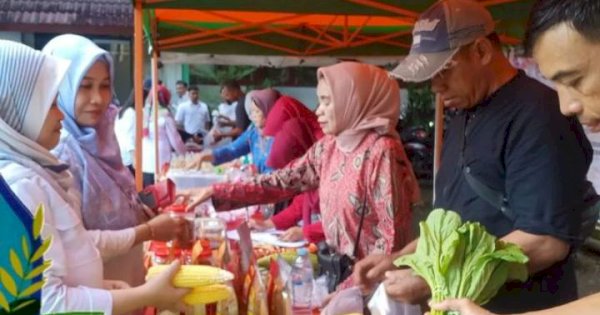 Berdayakan KWT dan UMKM Lorong, DP2 Makassar Gelar Pasar Tani