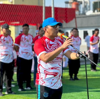 Laga Eksibisi Turnamen Kapolrestabes Cup 2023, Danny Pomanto Cetak Satu Gol Lawan JPU Polrestabes Makassar