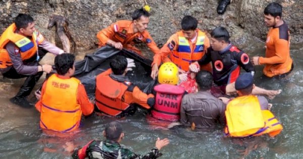 Tim SAR Gabungan Temukan Nenek Tenggelam di Sungai Jompie Bone
